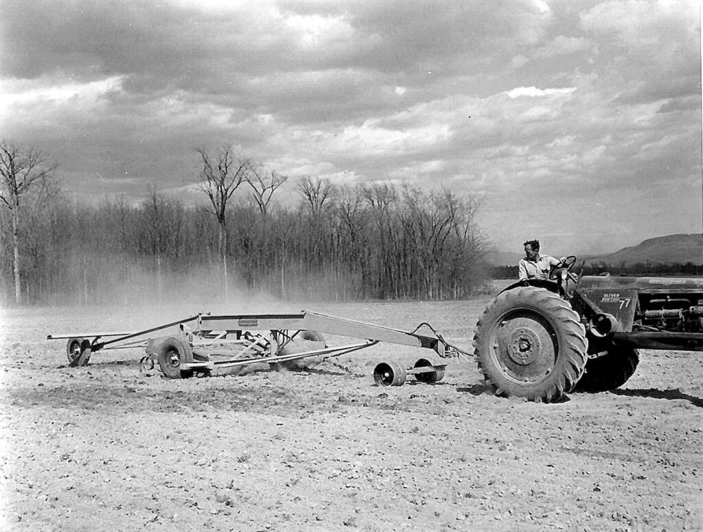 Charles Reed Farm Land Leveler 1957 Clay Loam District Owned 1